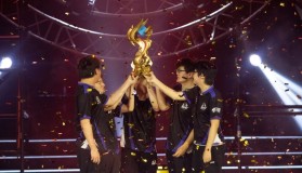 T1锁定世界赛席位，LPL严阵以待！